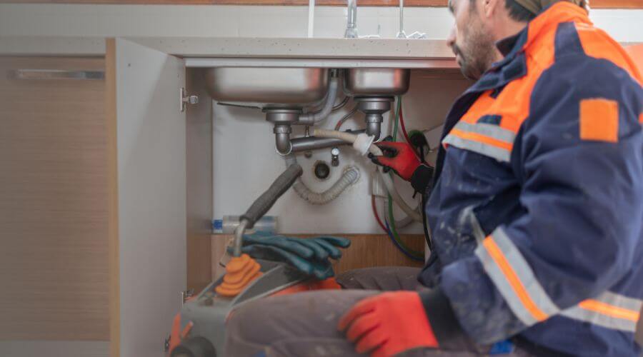 Professional water heater repair in Ellendale, ND